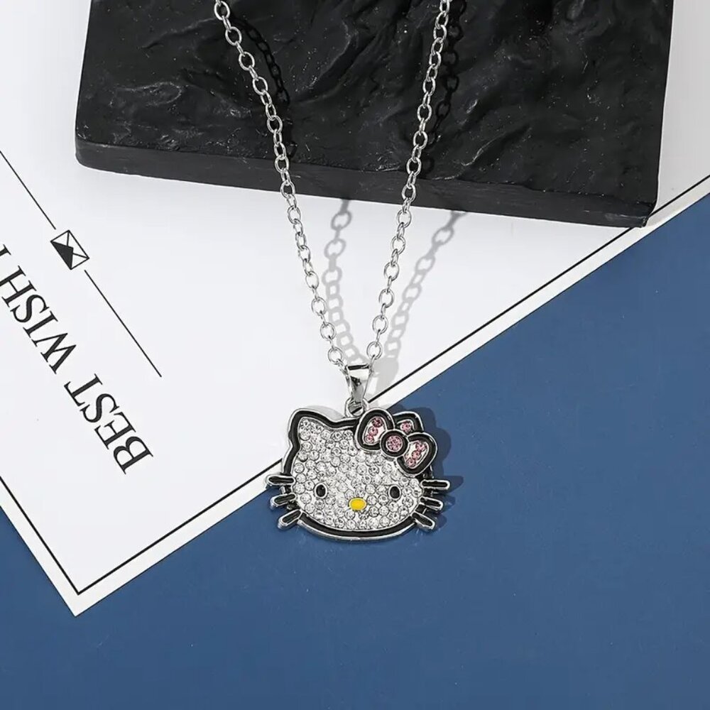 Hello Kitty necklace - Picture 9 of 9